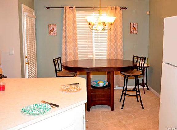 5th image of 11416 Glaetzer Ln #2103