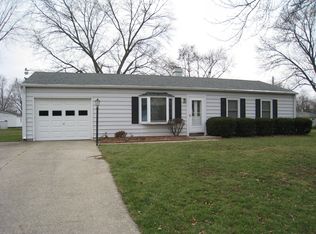 1812 Crescent Dr, Warsaw, IN 46580