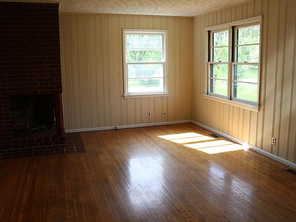 3rd image of 5714 NE Jacksboro Pike