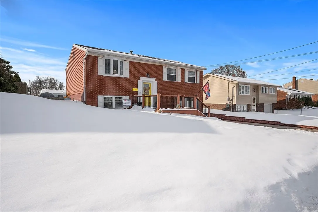 1412 Foote St photo 1