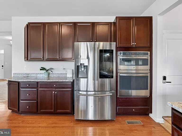 40 Gina Dr — Photo 15