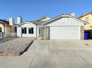 13630 Rockledge Dr, Victorville, CA 92392