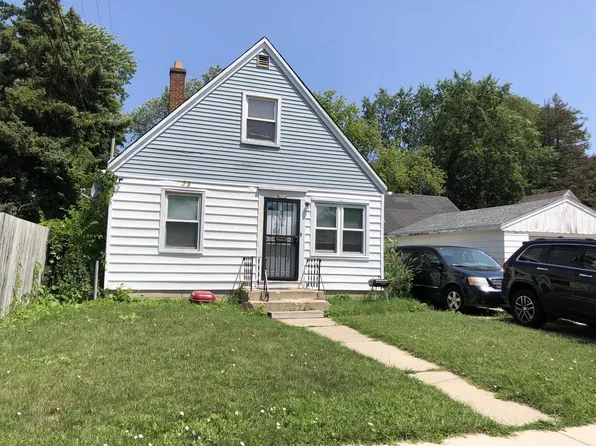 4910 West Rohr AVENUE, Milwaukee, WI 53218