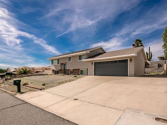 2nd image of 2625 Cielo Dr
