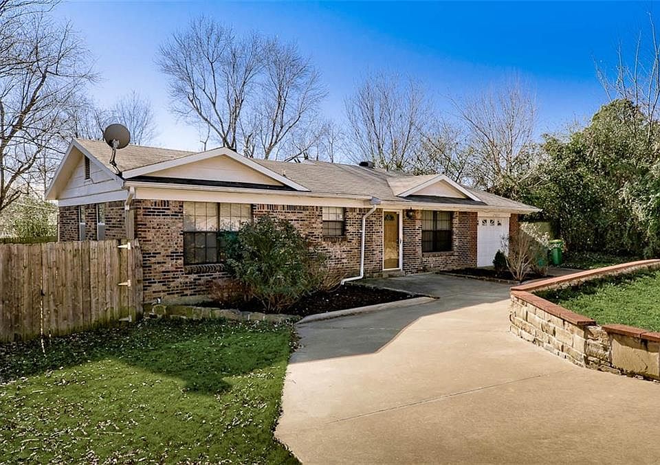 1st image of 2307 Cottonwood Pl
