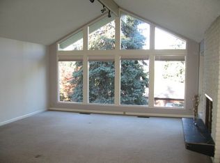 2372 Rockwood St, Eugene, OR 97405