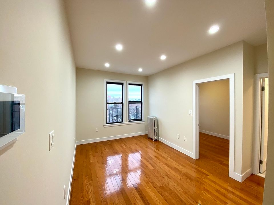 1st image of 28-19 33rd St APT 2D