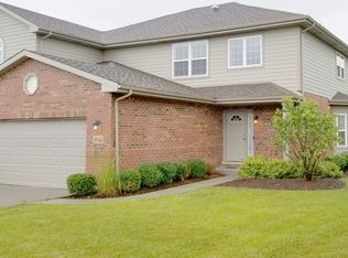 19764 Mulroy Cir, Tinley Park, IL 60487
