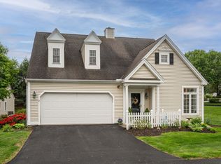 2 Plumtree Cir, Farmington, CT 06032