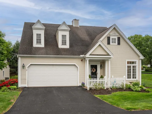 2 Plum Tree Circle, Farmington, CT 06032