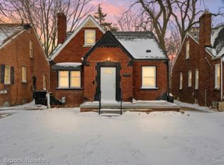 9722 Wayburn St, Detroit, MI 48224