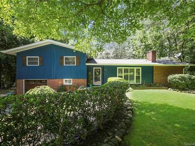 7325 Oakwood Ln, Charlotte, NC, 28215