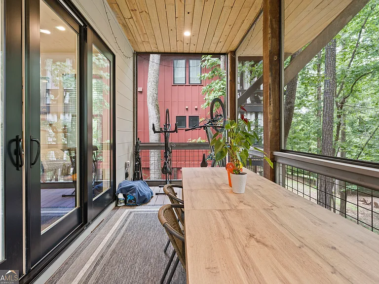 110 Arcadia Ave — Photo 47