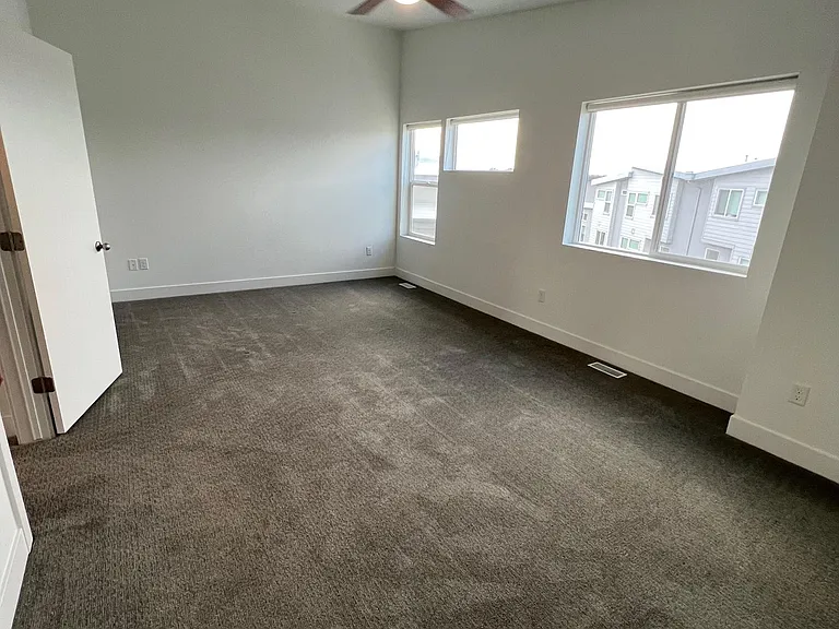 1008 W Rooftop Dr — Photo 12