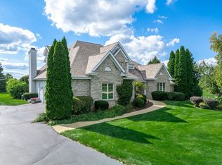 635 Wood Ridge Ln, Caledonia, IL 61011