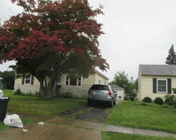 2nd image of 383 Reames Ave