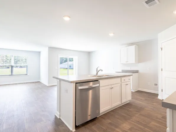 268 Walters Rd, Holly Hill, SC 29059