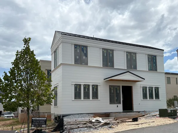 400 Lamu Ln, Fayetteville, GA 30214