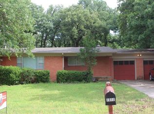 1016 Jarvis Ln, Azle, TX 76020