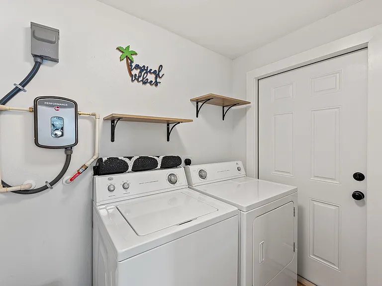 1112 Highlands Dr #2 — Photo 11