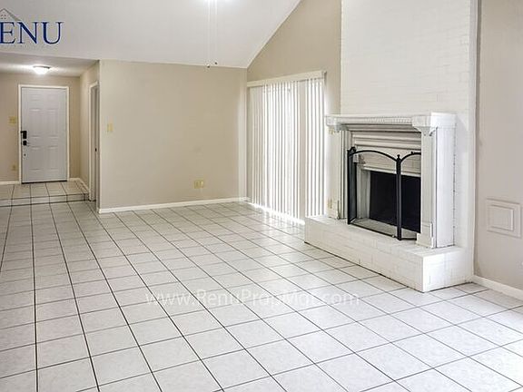 3rd image of 6323 Gladewell Dr