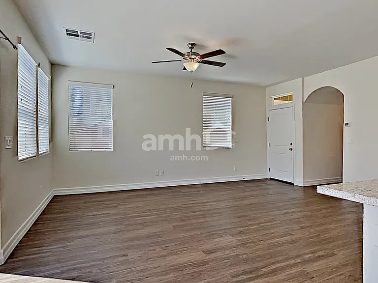 967 Nero Ave — Photo 8
