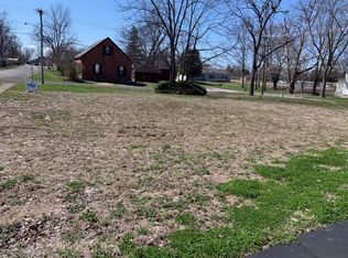 103 N Main St, Freeburg, IL