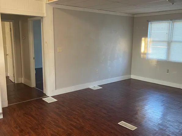 358 Iowa Ave, Lorain, OH 44052