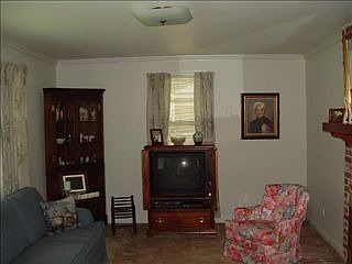 2nd image of 300 Dellwood Dr