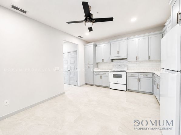 921 Jay Ave #11
