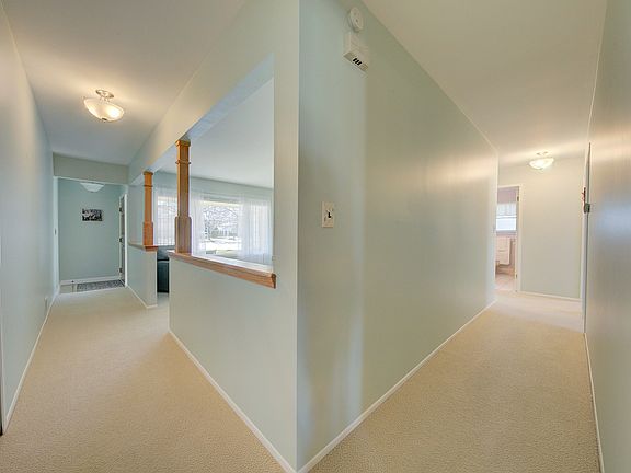 4th image of 36582 Dardanella St