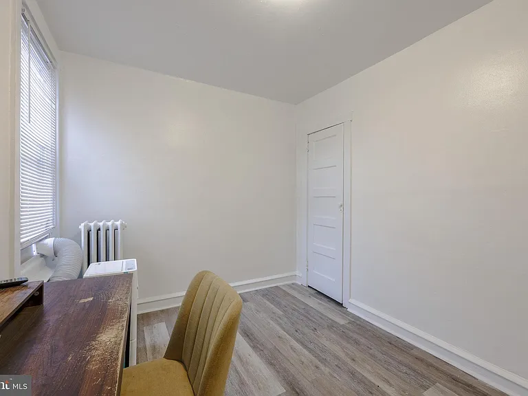 7710 Temple Rd — Photo 12