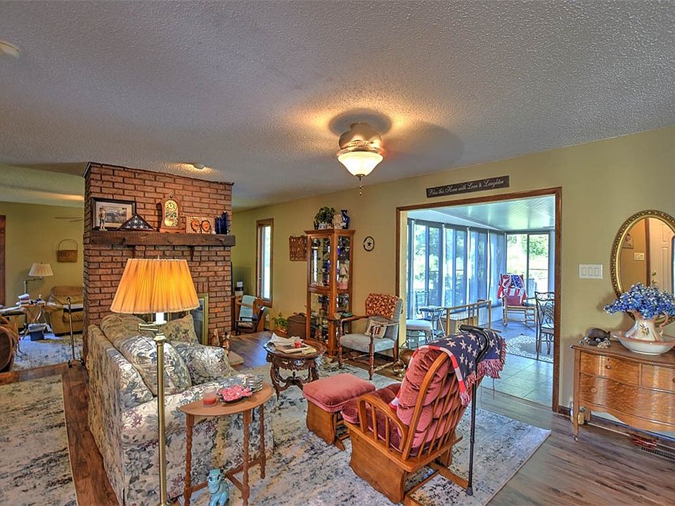 1560 N Wildwood Dr, Mt Zion, IL 62549 Zillow