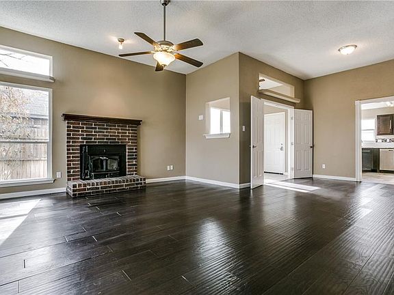 3rd image of 4913 Saint Thomas Pl