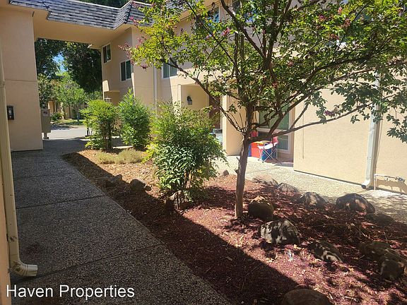 2nd image of 209 Sharon Way APT 7