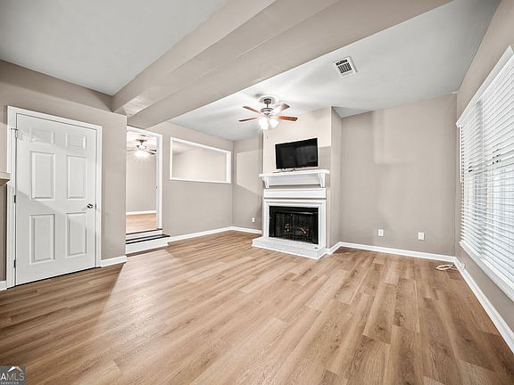 4th image of 1105 Cannongate Xing SW