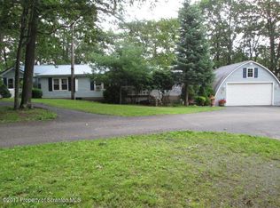 64 Adams Dr, Waymart, PA 18472