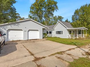 847 N Hemlock St, Evart, MI