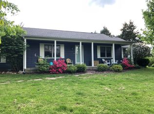 2413 Sneed Rd, Carbondale, IL 62902