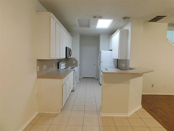 4th image of 3406 Orchid Trace Ln
