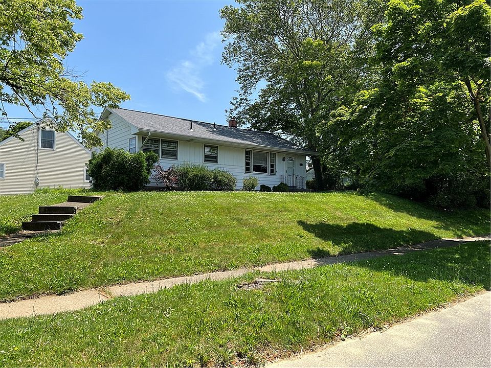 2nd image of 3605 Ash St