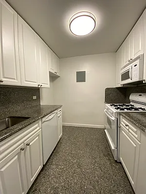Rented by UES Management | media 3