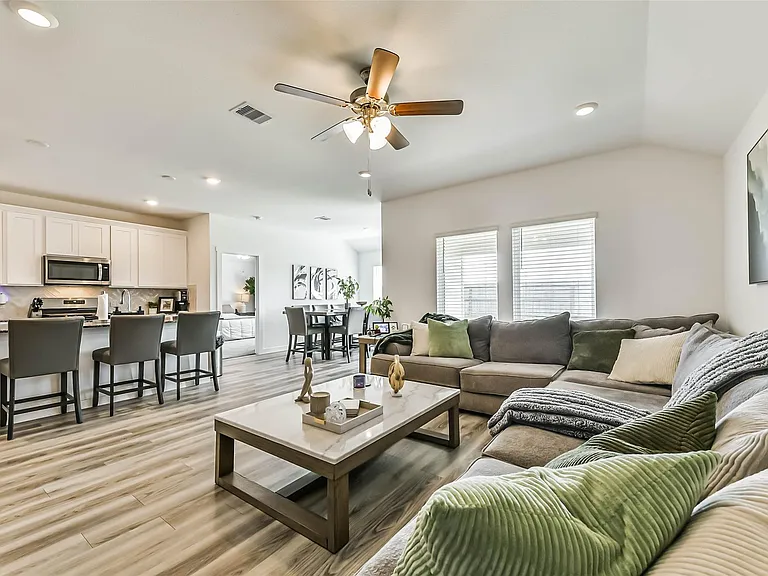 2621 Mackinac Bay Dr — Photo 10