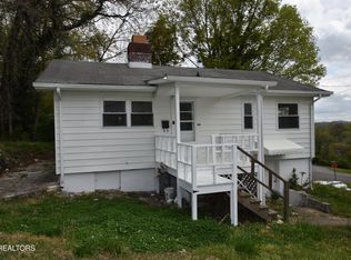 100 W Geneva Ln, Oak Ridge, TN 37830