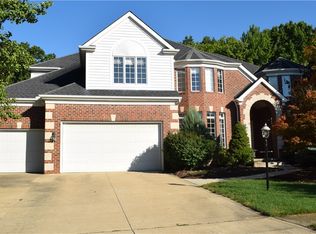 20416 Castlemaine Cir, Strongsville, OH 44149