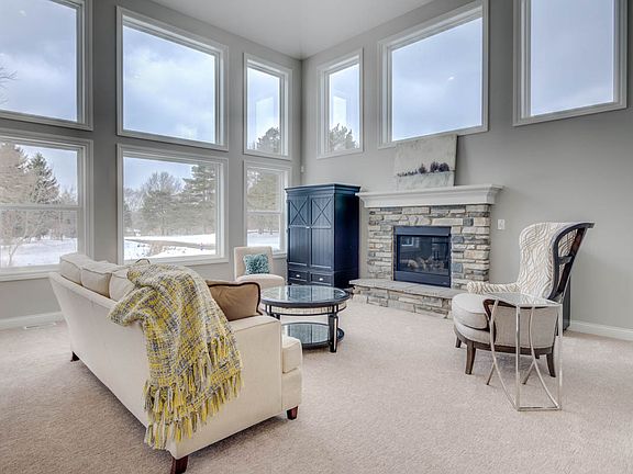 2nd image of 9350 Rockys Ct