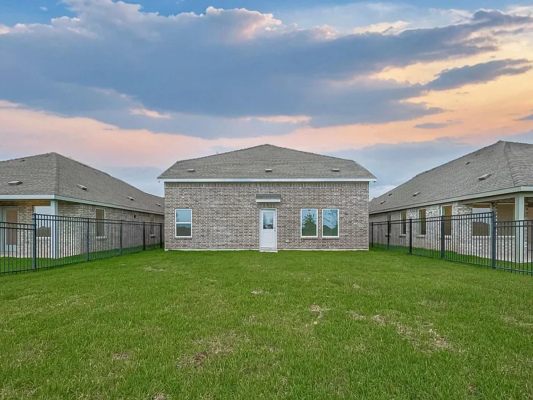 27615 Seascape Village Dr — Photo 48