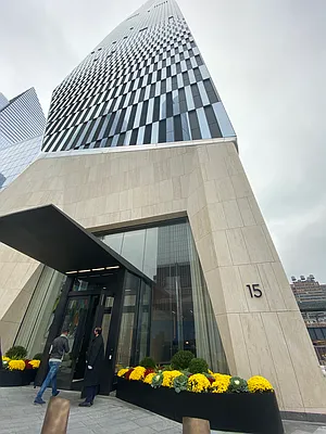 Rented by Gulia Wang, LREB | media 47