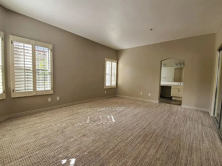 2310 Vista Valley Ln — Photo 11