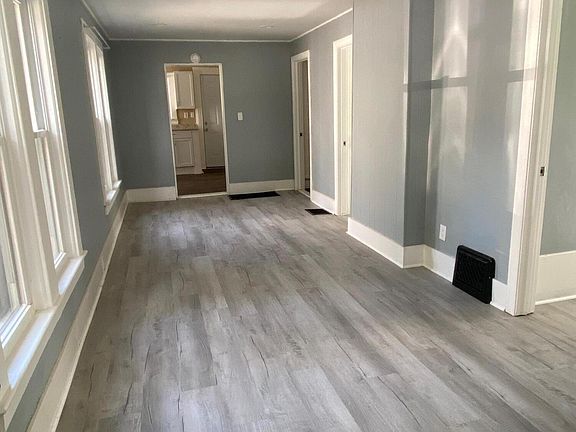 2nd image of 1109 Greenwood Ave